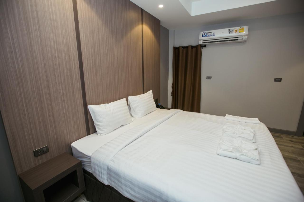 The Bed * Roi Et