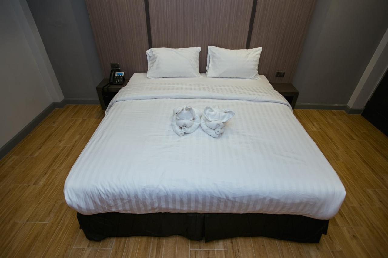 The Bed Hotel *
